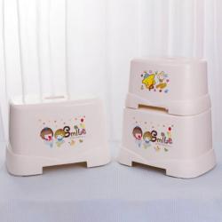 四季方凳（?。?/></a></div>
<div   id=